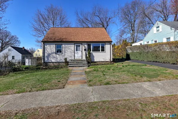 $375,000 | 29 Primrose Street, Milford, CT 06460