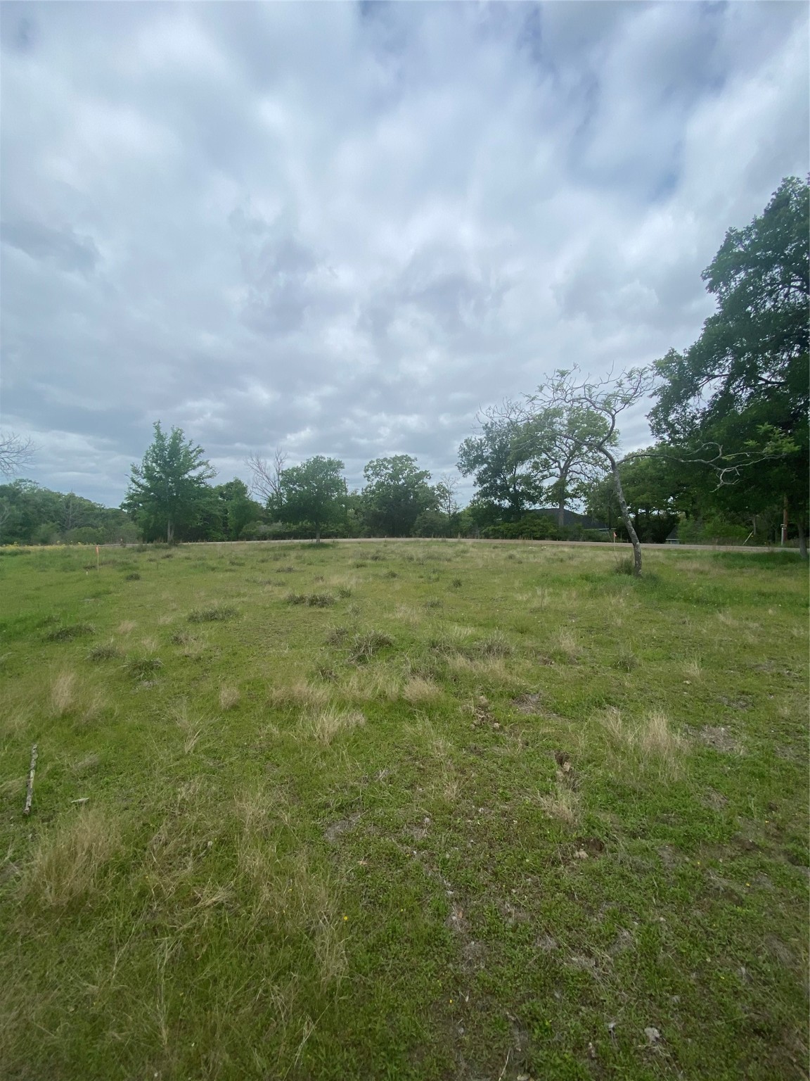 Partially cleared homesite ready to bring your new home plans to life!