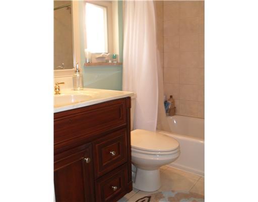 2388 Rose Garden Road Pittsburgh, PA 15220 - Photo 12 of 14 Full Bath.