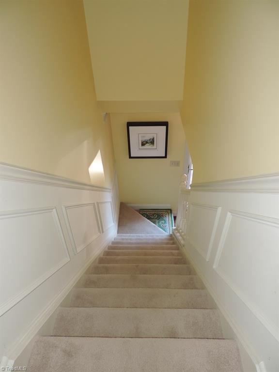 1723 Ternberry Road High Point, NC 27262 - Photo 17 of 21 Stairway