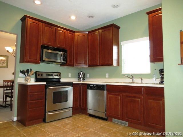 1668 Green Road Southeast Elizabeth, IN 47117 - Photo 9 of 44 Gallery Image 9