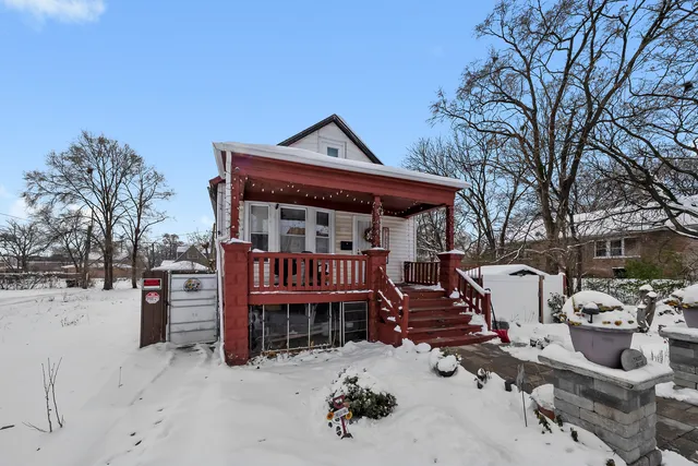 a view of roof deck with a patio