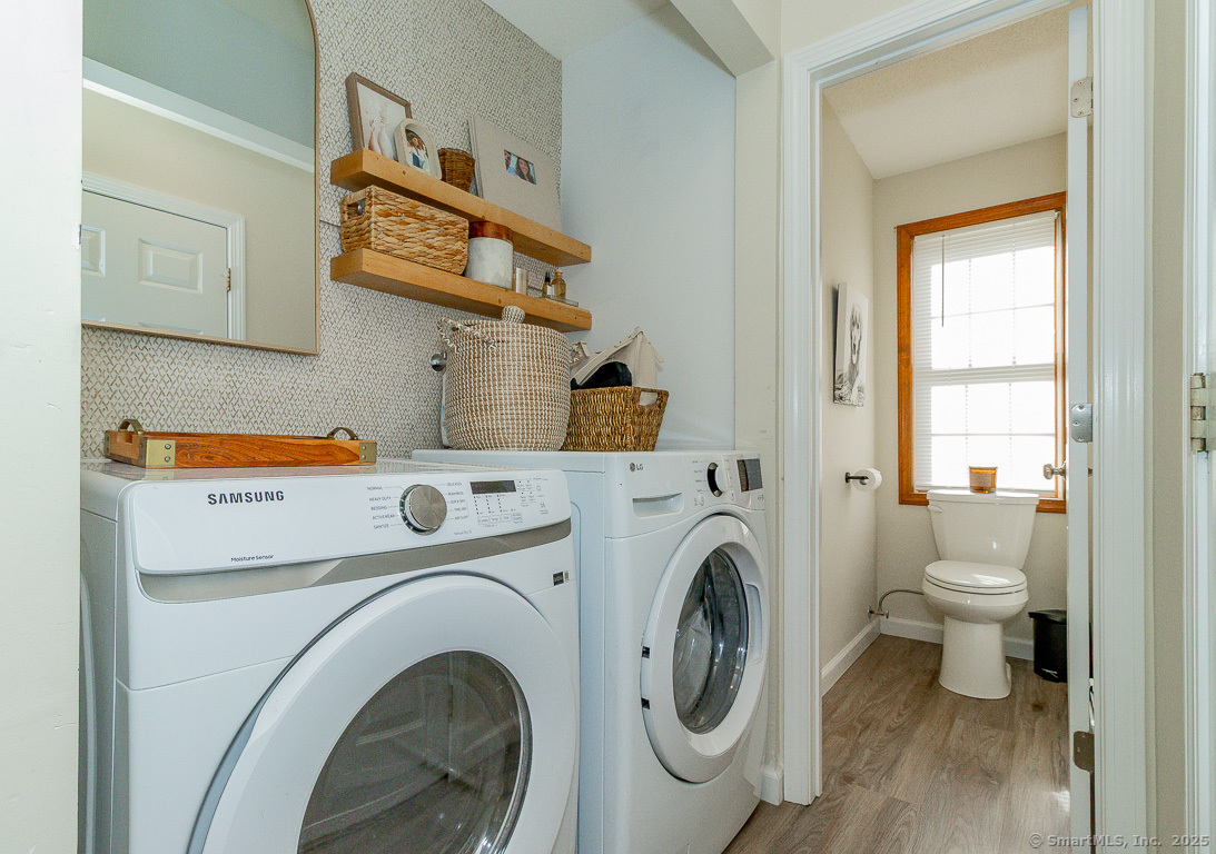 27 Deer Run Trail Manchester, CT 06042 - Photo 12 of 40 a utility room with dryer and washer