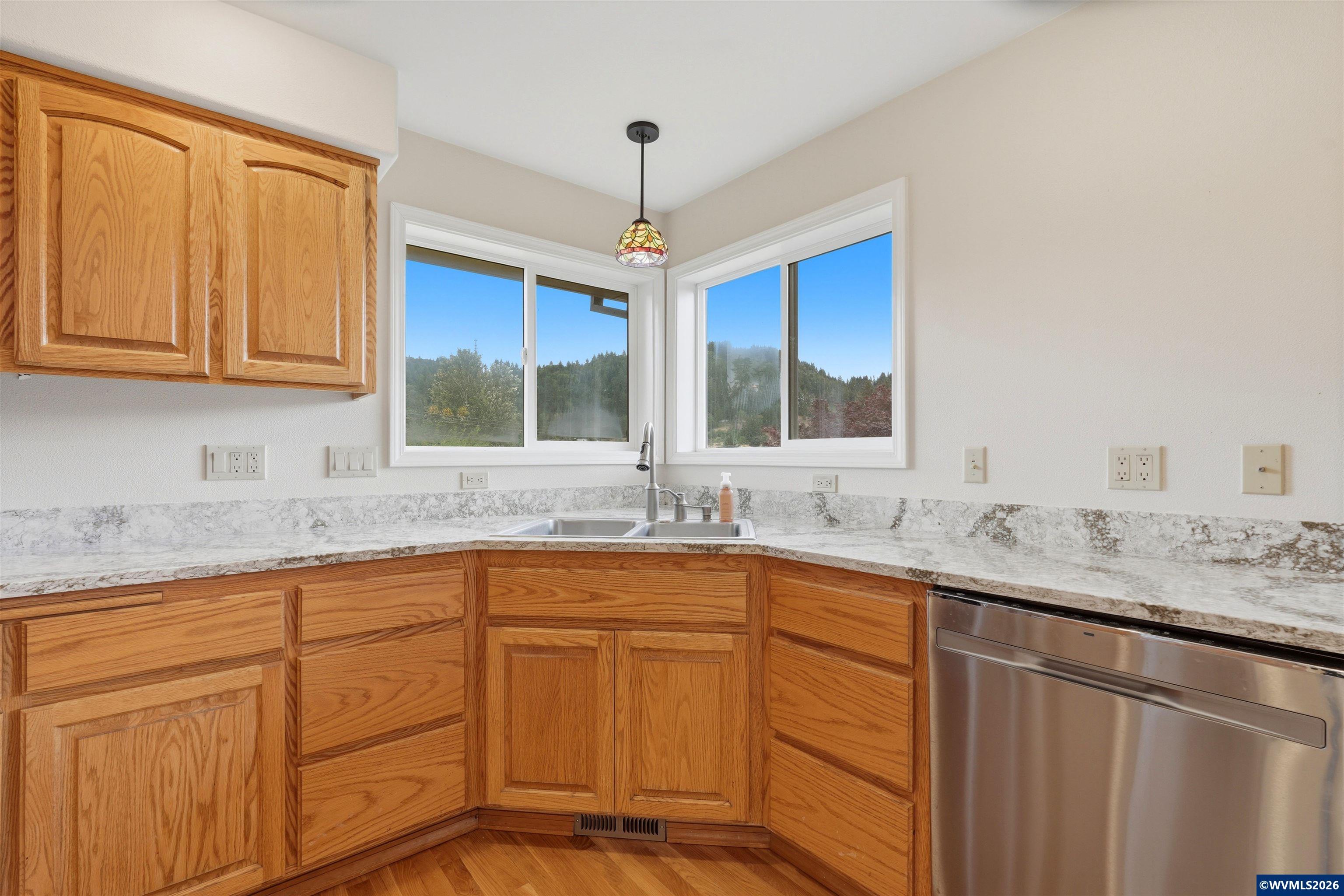 37808 Farris Road Scio, OR 97374 - Photo 11 of 47