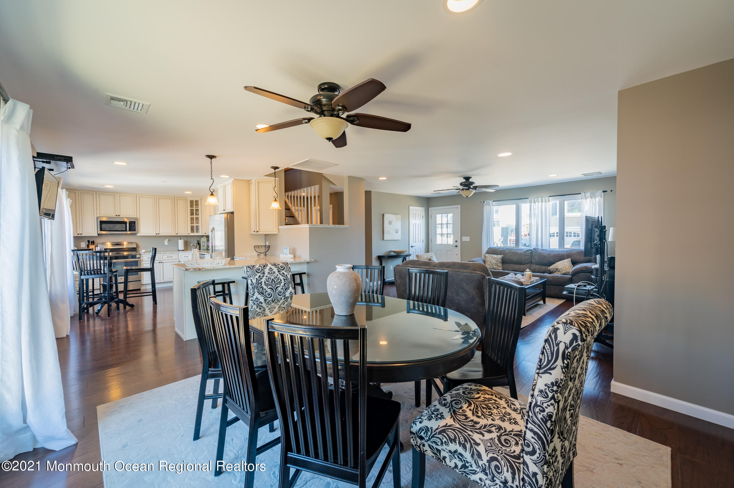 207 Heron Road Lavallette, NJ 08735 - Photo 27 of 60 DIning 3