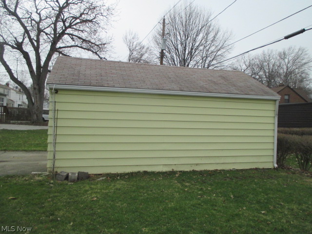 9420 Snow Road Parma, OH 44130 - Photo 6 of 18 Gallery Image 6