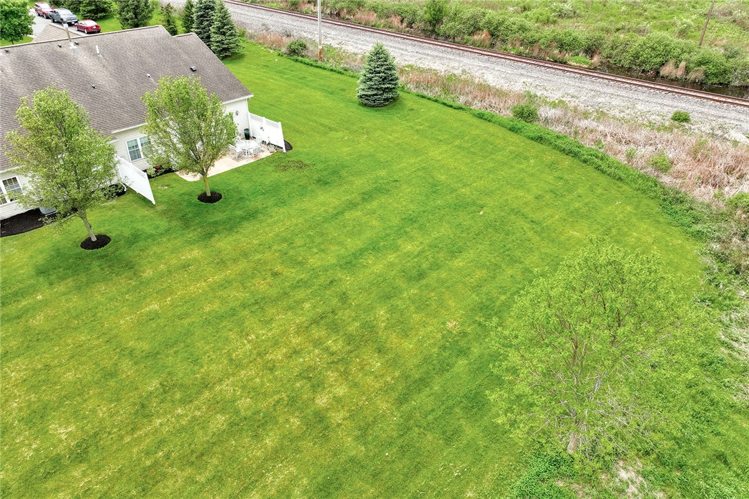 95 Eagle Pine Way Rochester, NY 14623 - Photo 5 of 38
