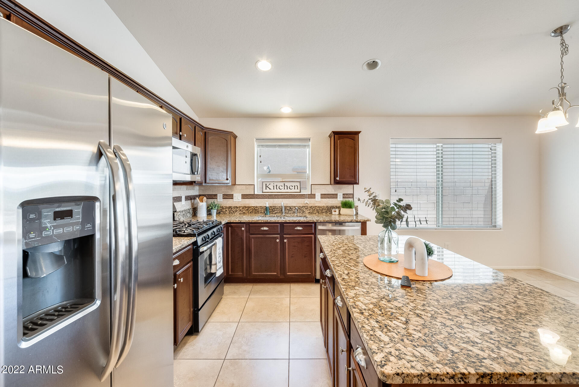 17819 West Charter Oak Road Surprise, AZ 85388 - Photo 11 of 37