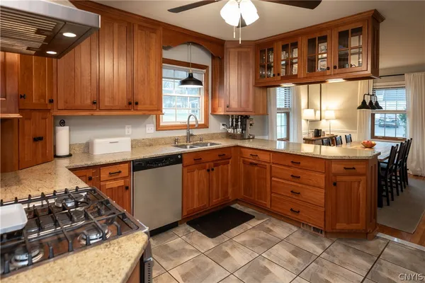 $419,000 | 1 Allen Road, New Hartford, NY 13501