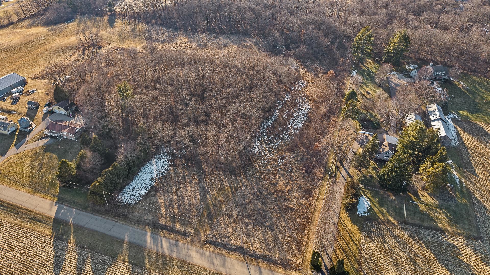 L1 Flint Stoughton, WI 53589 - Photo 3 of 7