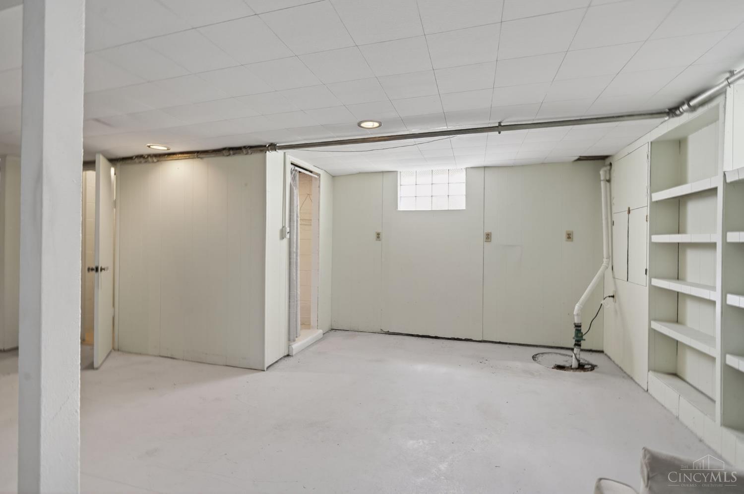 1065 Mc Kelvey Road Cincinnati, OH 45231 - Photo 23 of 38 Basement - Sump Pump & Shower