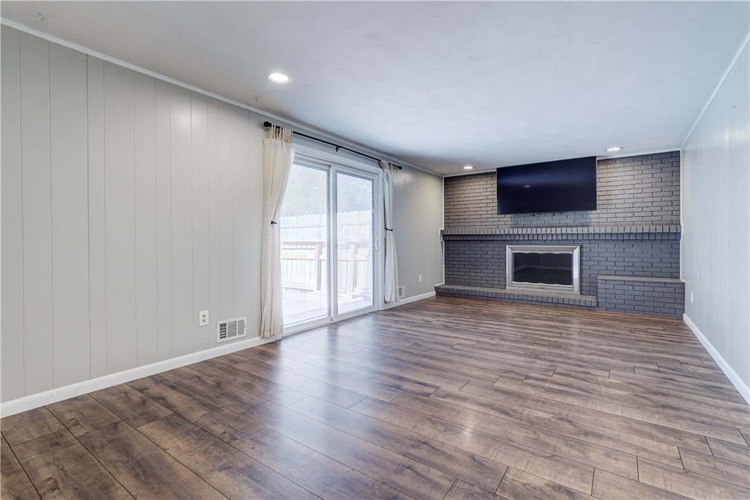 212 Hollybrook Road Sweden, NY 14420 - Photo 16 of 39 HUGE Family Room!