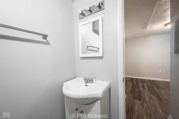 $825 | 7046 East US Highway 36, Unit 4, Avon, IN 46123