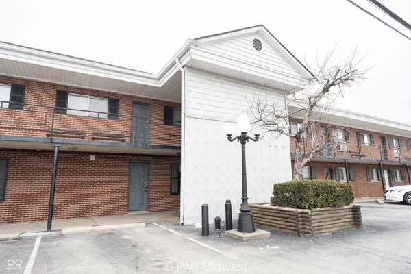 $825 | 7046 East US Highway 36, Unit 4, Avon, IN 46123