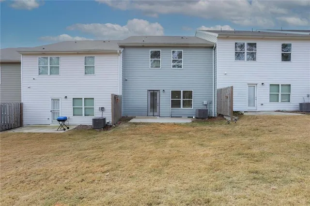 $300,000 | 7488 Knoll Hollow Road, Lithonia, GA 30058