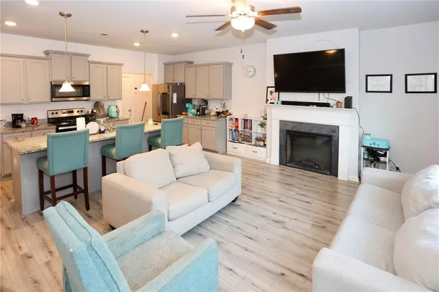 $300,000 | 7488 Knoll Hollow Road, Lithonia, GA 30058