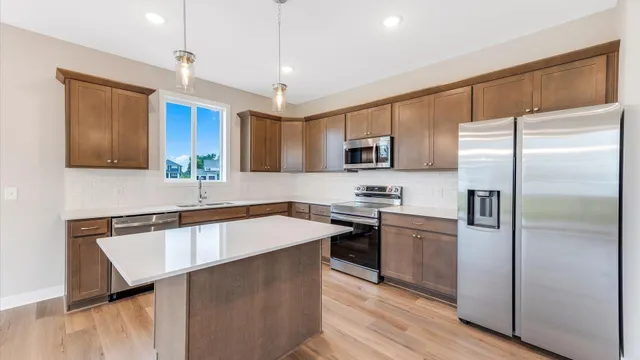 $2,750 | 2149 Westpointe Drive, Hastings, MN 55033