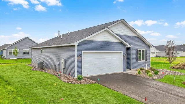 $2,750 | 2149 Westpointe Drive, Hastings, MN 55033