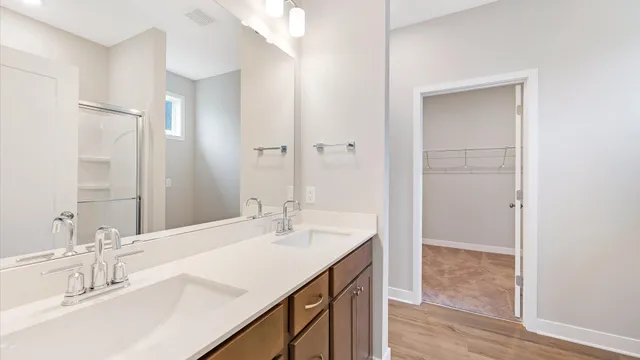 $2,750 | 2149 Westpointe Drive, Hastings, MN 55033