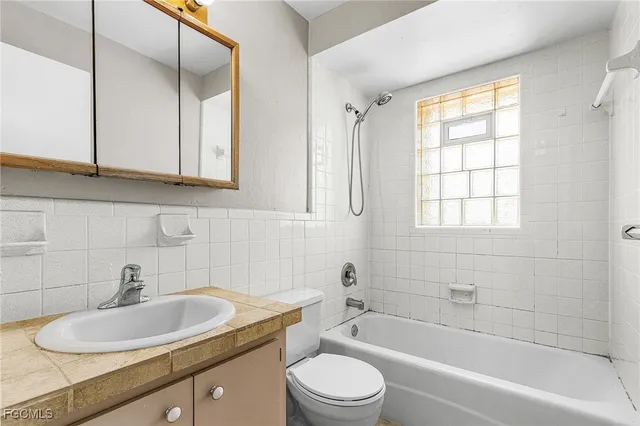 $225,000 | 4555 Vinsetta Avenue, North Fort Myers, FL 33903