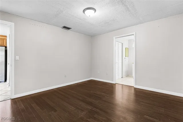 $225,000 | 4555 Vinsetta Avenue, North Fort Myers, FL 33903