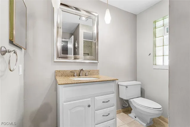 $225,000 | 4555 Vinsetta Avenue, North Fort Myers, FL 33903