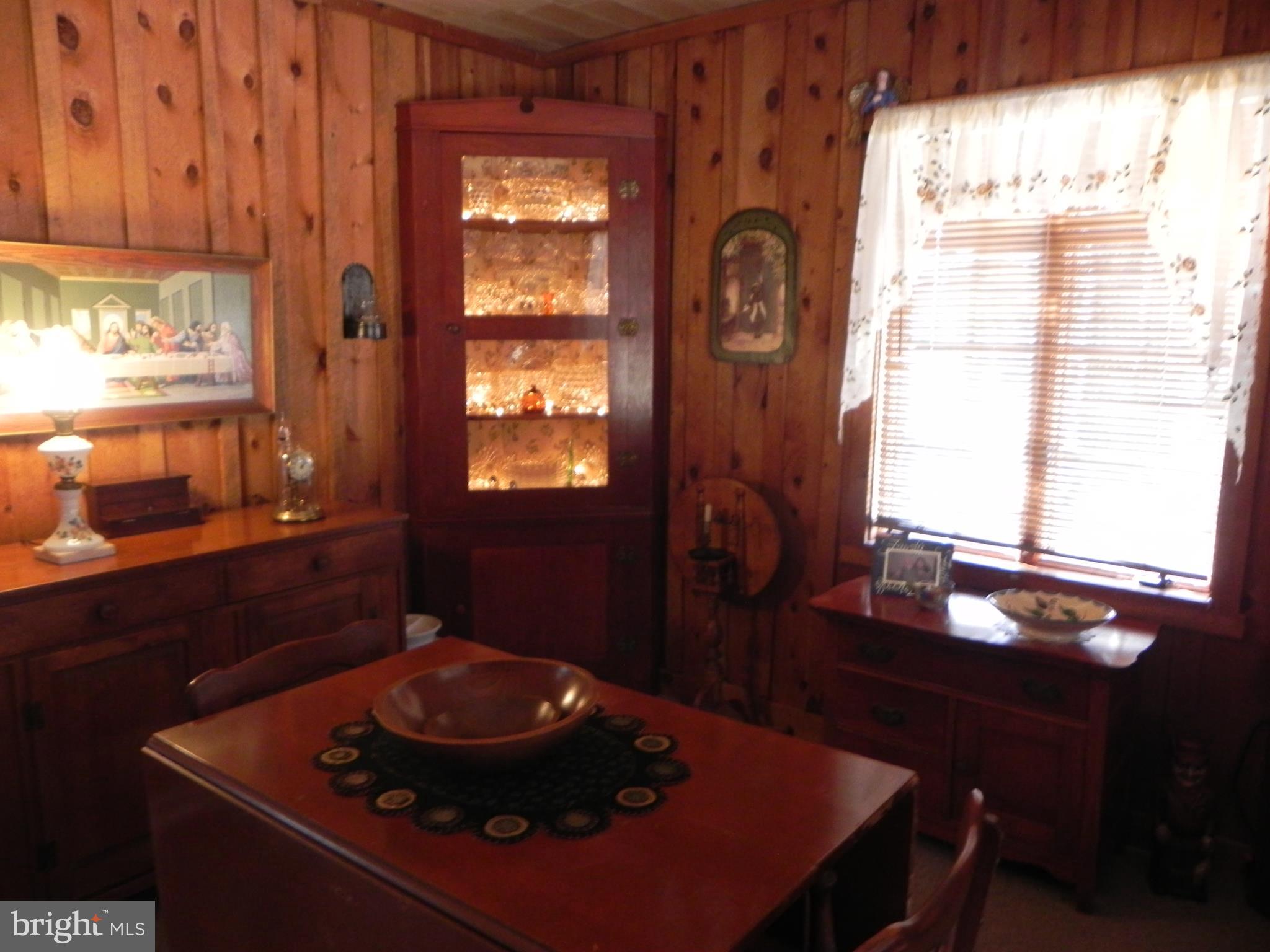 911 Fairfield Road Gettysburg, PA 17325 - Photo 22 of 34 Dining Room