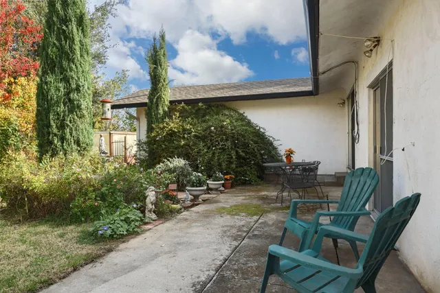 $749,500 | 25523 East Groves Road, Farmington, CA 95230