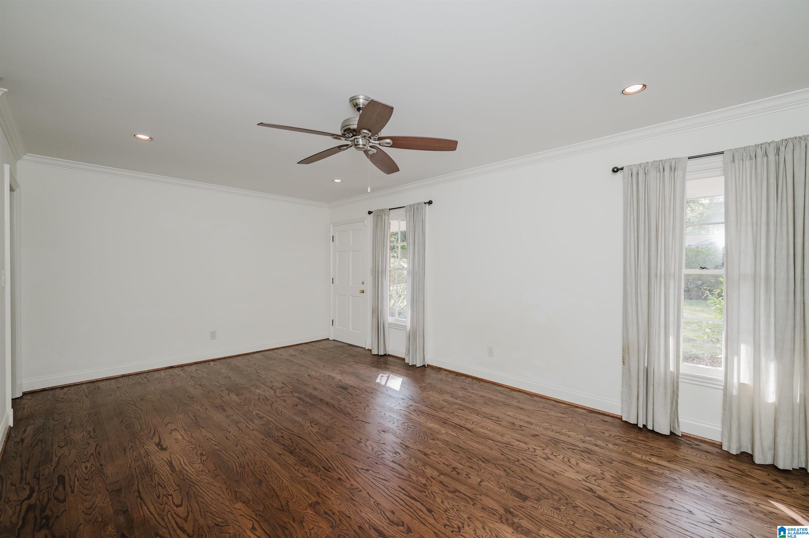 4044 Meadowview Circle Birmingham, AL 35243 - Photo 8 of 48