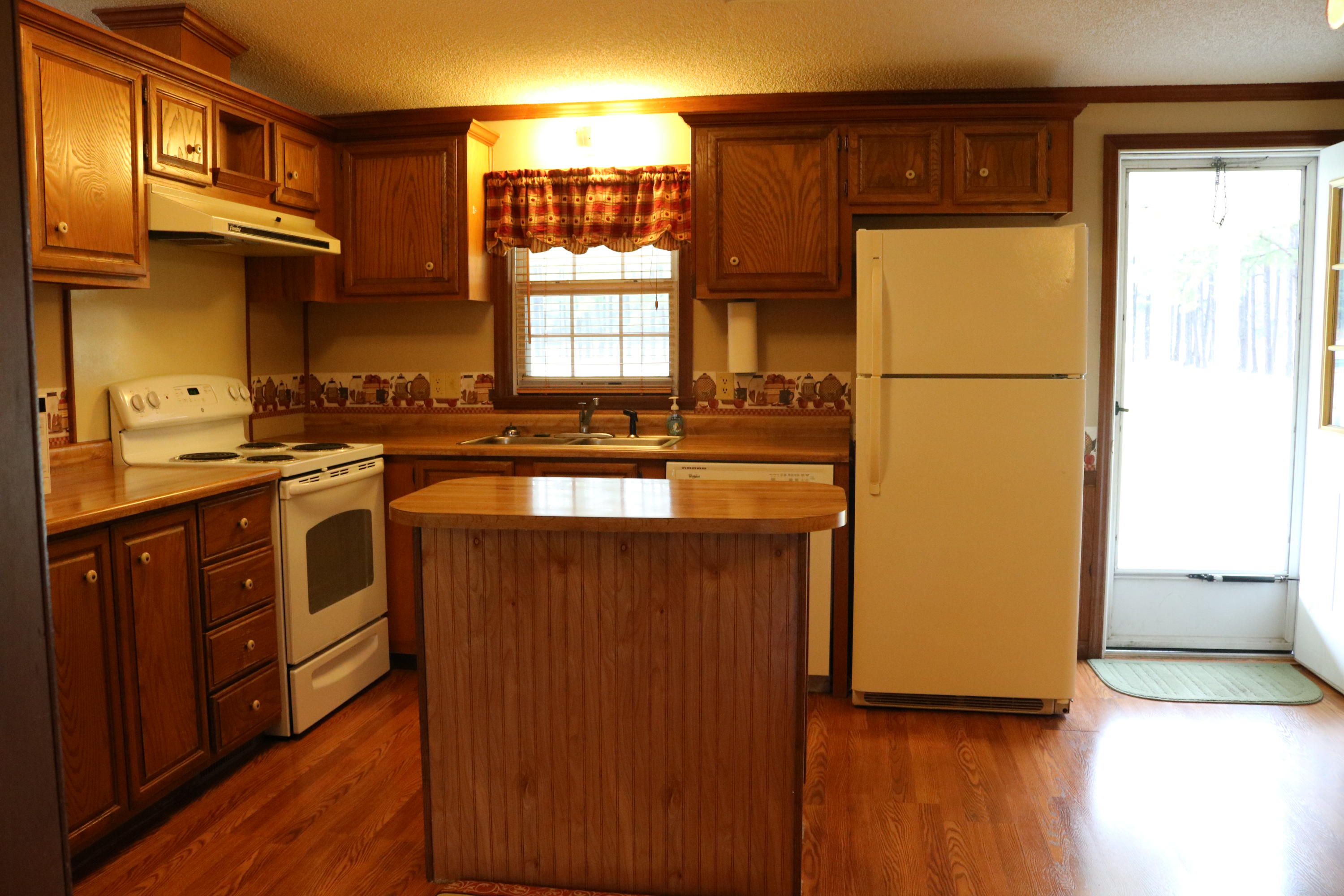 1625 Maple Ridge Road Walterboro, SC 29488 - Photo 2 of 62 IMG_4079