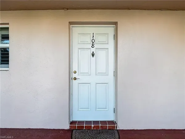 $1,450 | 175 Turtle Lake Court, Unit 108, Naples, FL 34105