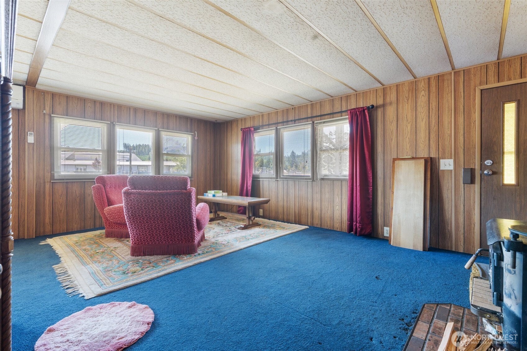 520 North Main Street, Unit F Pe Ell, WA 98572 - Photo 14 of 31 a living room with furniture window and wooden floor