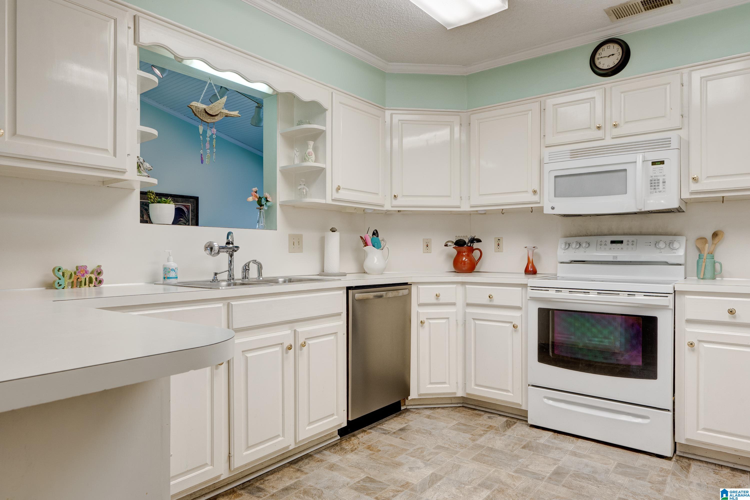 920 Lakeside Drive McCalla, AL 35111 - Photo 8 of 27