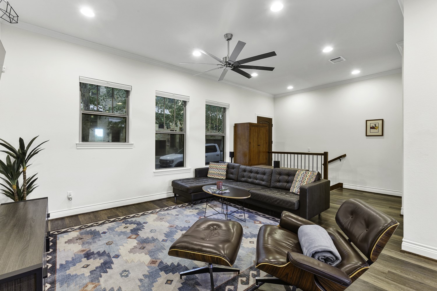 221 Adams Street Georgetown, TX 78628 - Photo 6 of 35 a living room with furniture