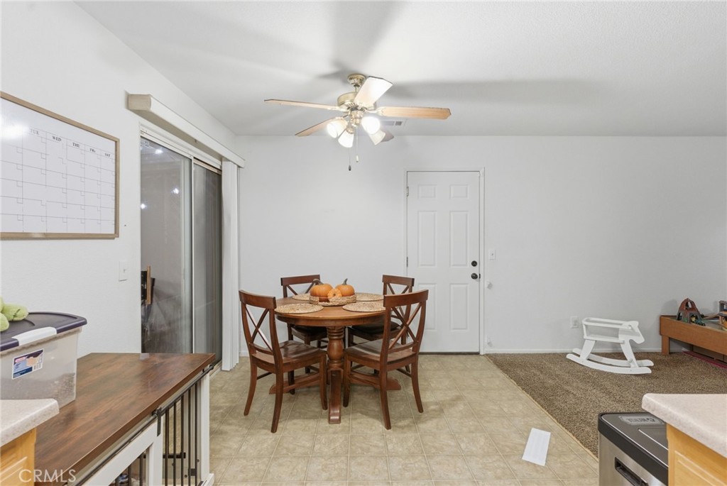 12785 Morning Star Road Apple Valley, CA 92308 - Photo 11 of 24