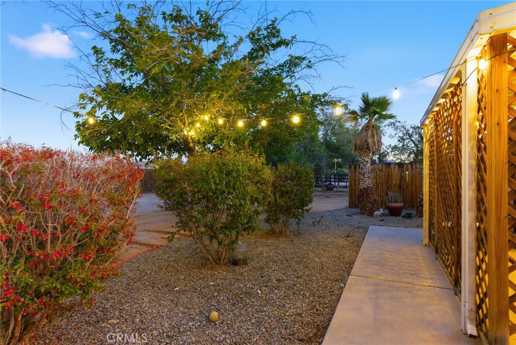 12785 Morning Star Road Apple Valley, CA 92308 - Photo 6 of 24