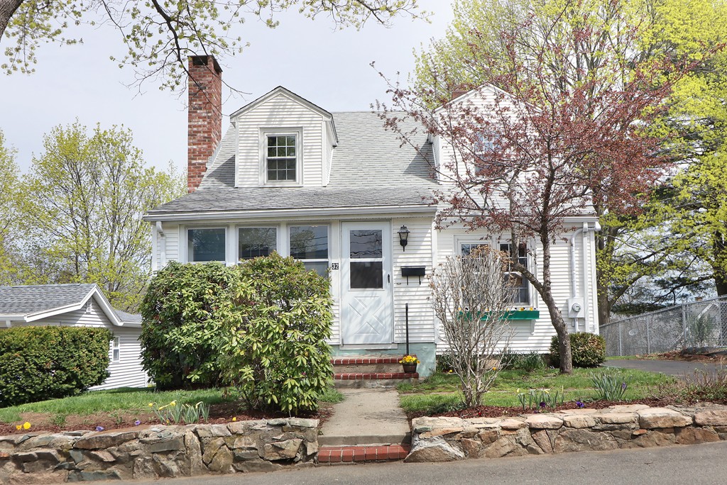 32 Arlington Road Dedham, MA 02026 - Photo 1 of 26 Gallery Image 1