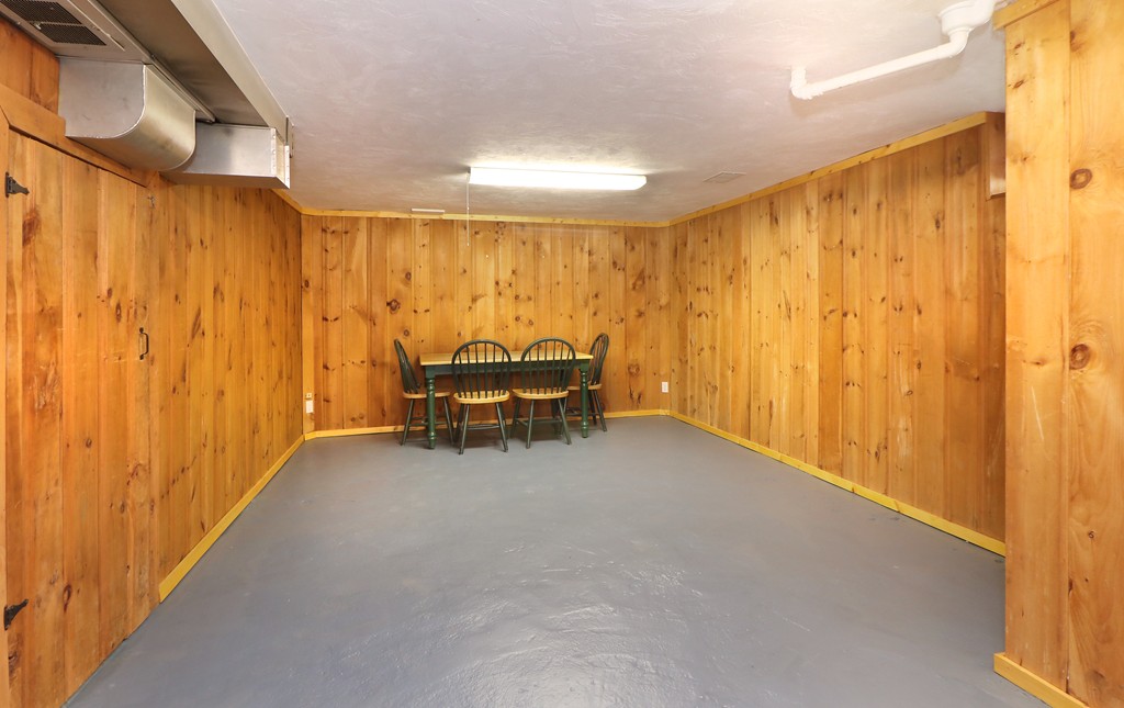 32 Arlington Road Dedham, MA 02026 - Photo 18 of 26 Gallery Image 18
