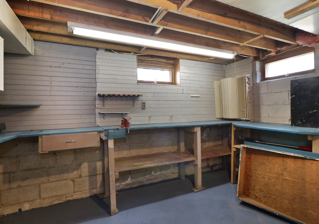 32 Arlington Road Dedham, MA 02026 - Photo 21 of 26 Gallery Image 21