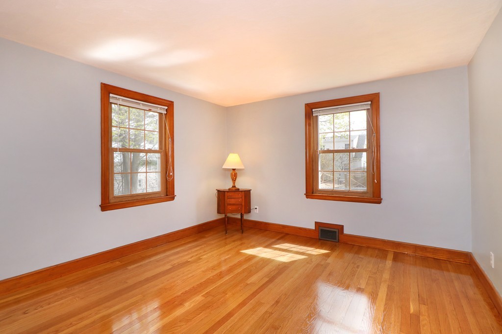 32 Arlington Road Dedham, MA 02026 - Photo 8 of 26 Gallery Image 8