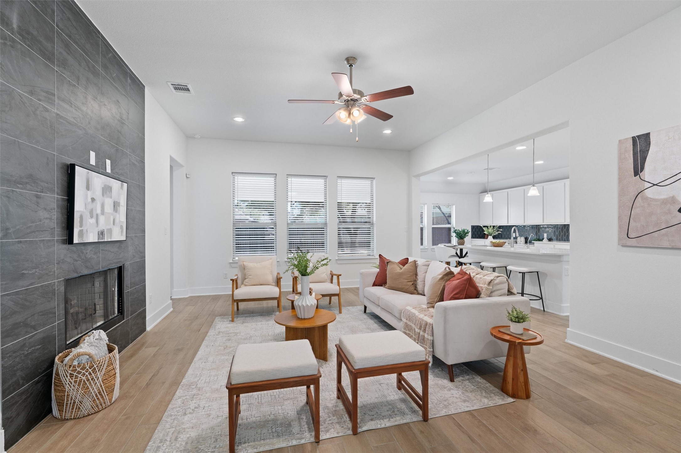 109 Wake Lane Georgetown, TX 78633 - Photo 4 of 32