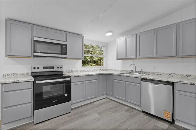 $204,990 | 16900 Southeast 134th Ave Road, Weirsdale, FL 32195