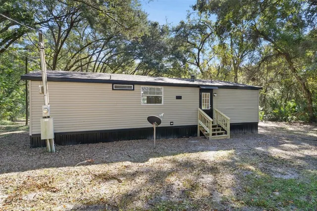 $204,990 | 16900 Southeast 134th Ave Road, Weirsdale, FL 32195
