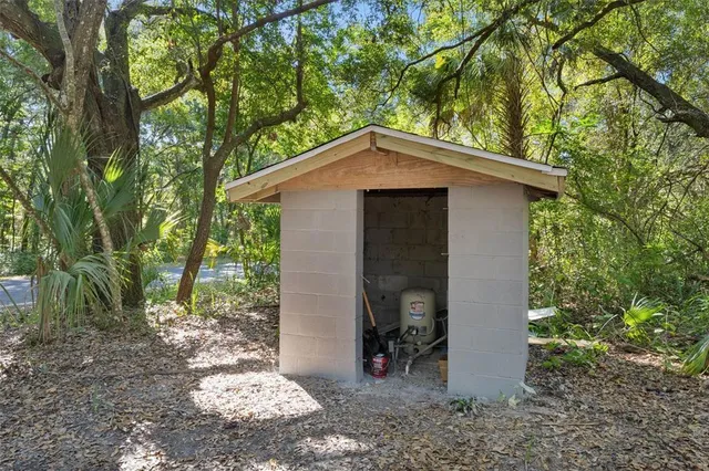 $204,990 | 16900 Southeast 134th Ave Road, Weirsdale, FL 32195