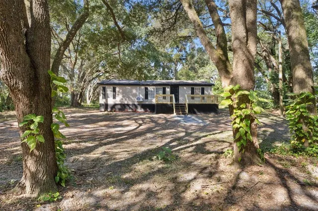 $204,990 | 16900 Southeast 134th Ave Road, Weirsdale, FL 32195