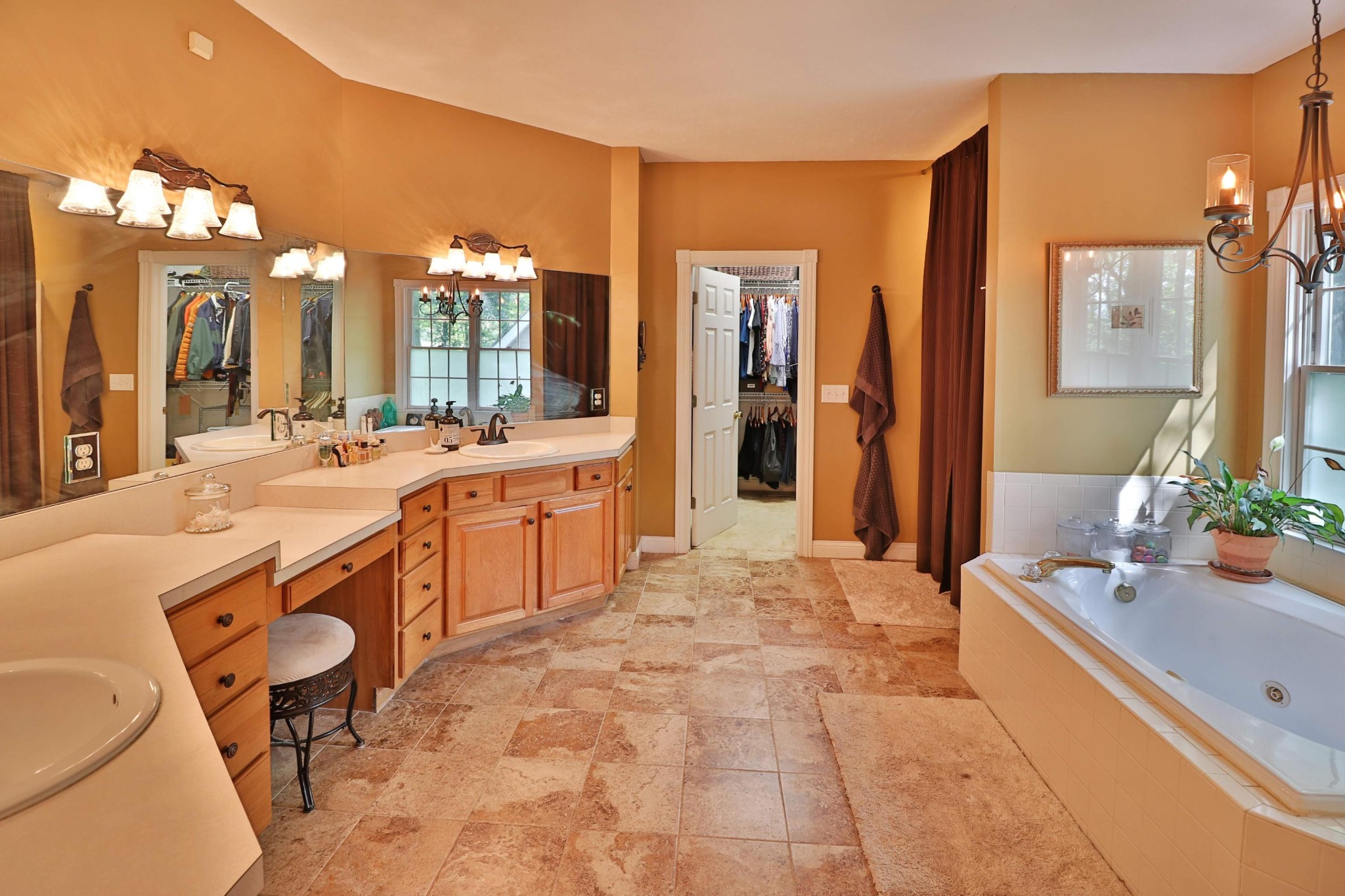 281 Lone Ridge Lane Clinton, TN 37716 - Photo 13 of 40 a large bathroom with a large tub and sink
