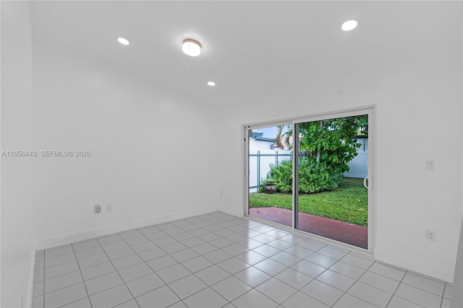 15322 Southwest 177th Terrace Miami, FL 33187 - Photo 13 of 30