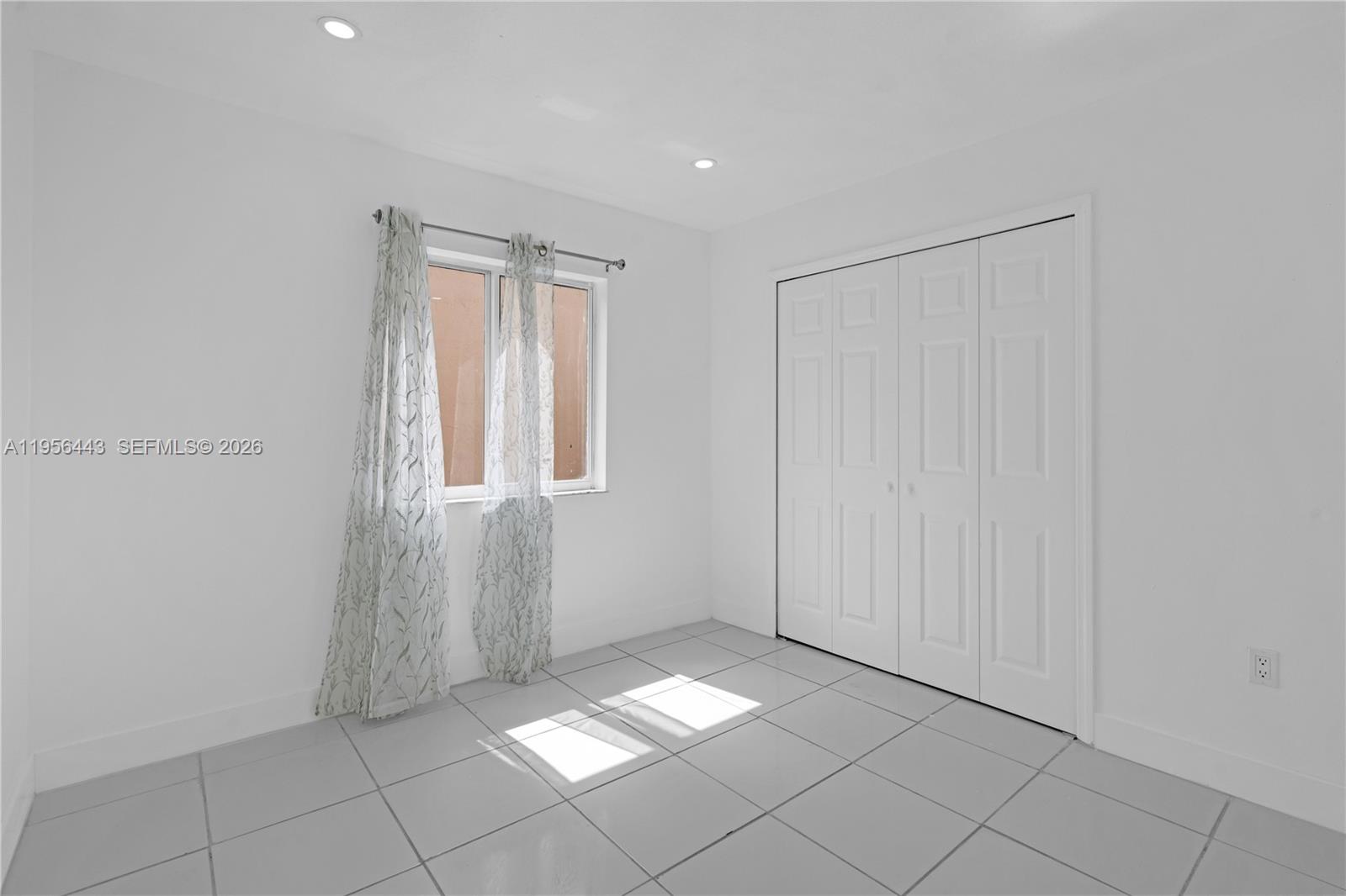15322 Southwest 177th Terrace Miami, FL 33187 - Photo 26 of 30