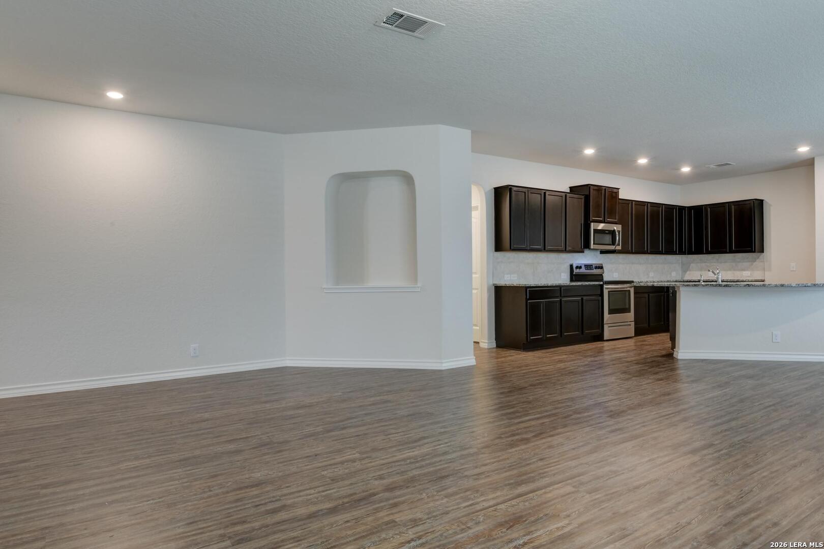 121 Little Wichita Cibolo, TX 78108 - Photo 4 of 24