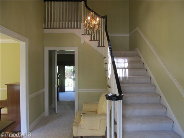 2709 Windsor Road Winston-Salem, NC 27104 - Photo 2 of 11 Entry.